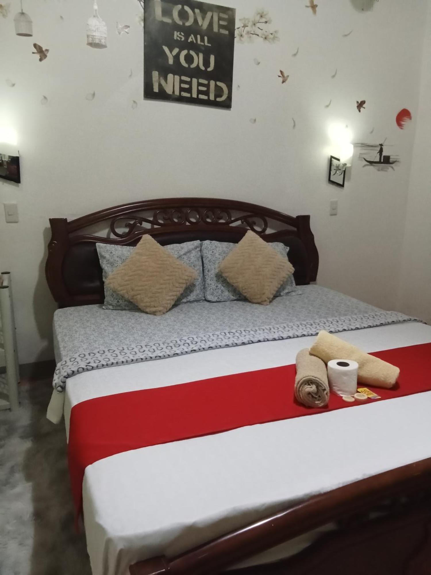 Yoo Darius' Residences Moalboal Esterno foto